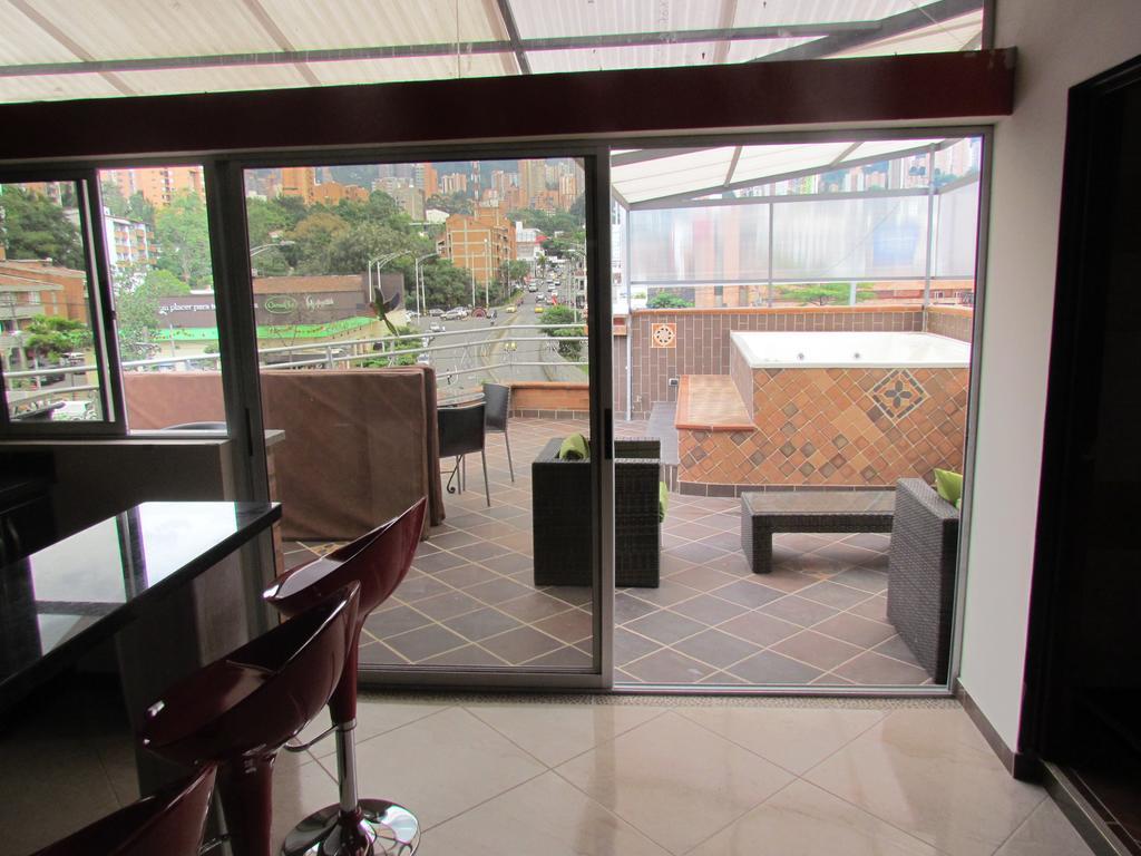 Calle 10 Suites Medellín Cameră foto